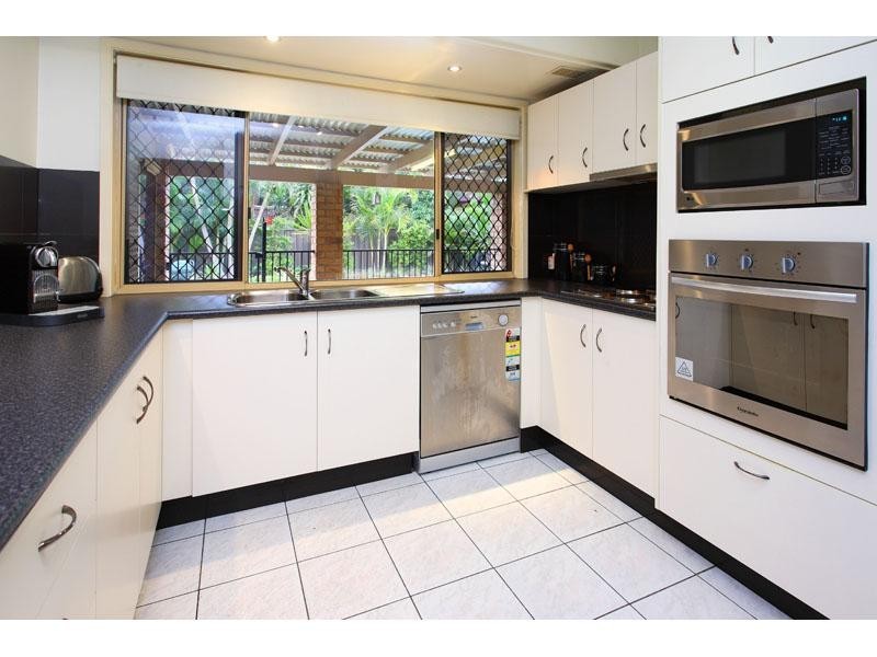 49 Greenwood Street, Wishart QLD 4122