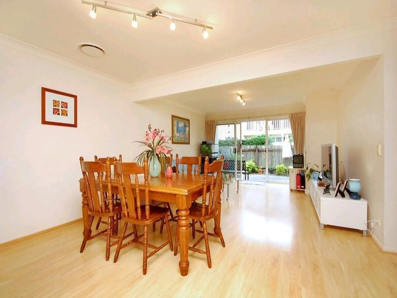 1/3 Lani Street, Wishart QLD 4122