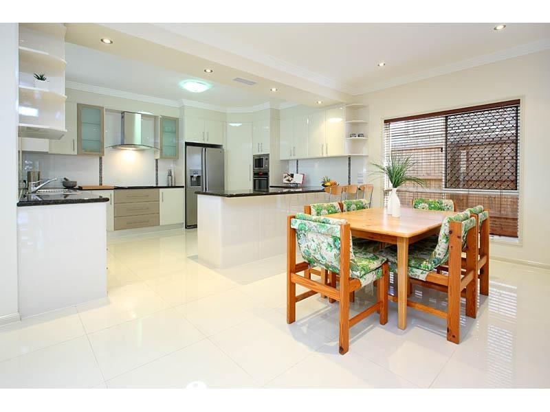 10 Edwin Street, Kuraby QLD 4112