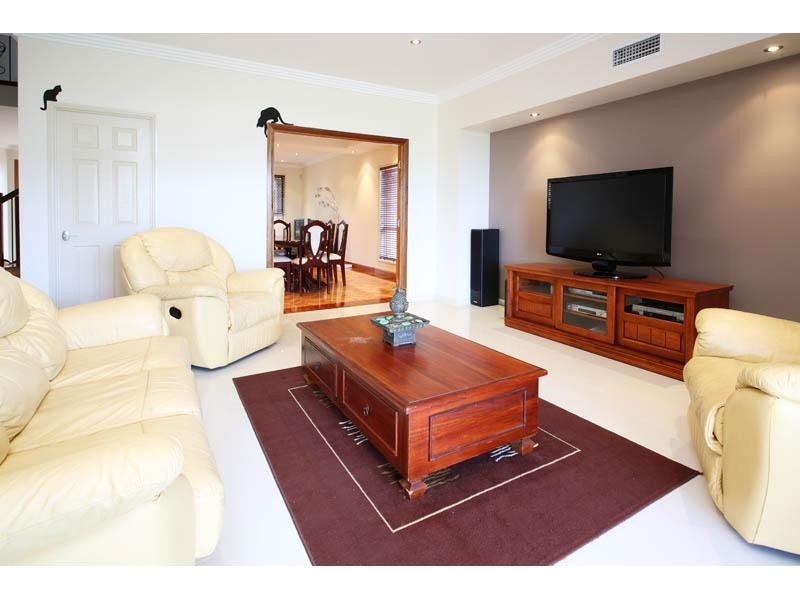 10 Edwin Street, Kuraby QLD 4112