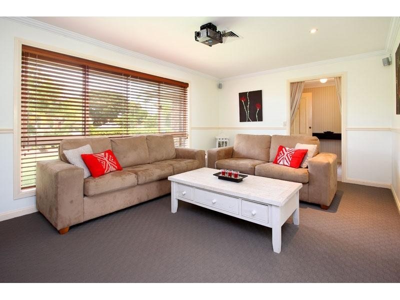 30 Boorala Crescent, Eight Mile Plains QLD 4113