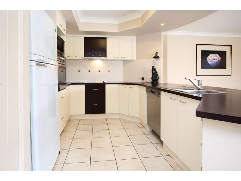 12 Kane Crescent, Mansfield QLD 4122