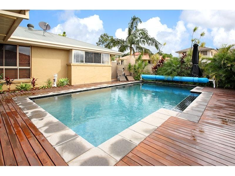 12 Kane Crescent, Mansfield QLD 4122