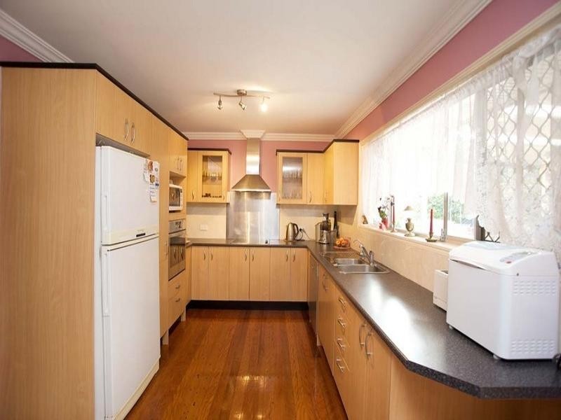 2 Westland Street, Macgregor QLD 4109