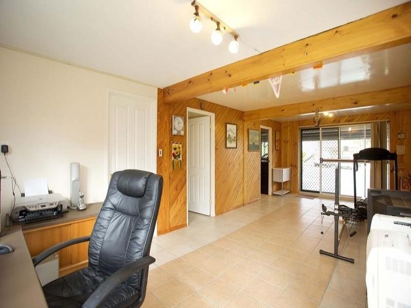 2 Westland Street, Macgregor QLD 4109