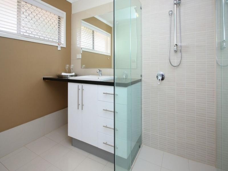 211 Mt Gravatt-Capalaba Road, Wishart QLD 4122