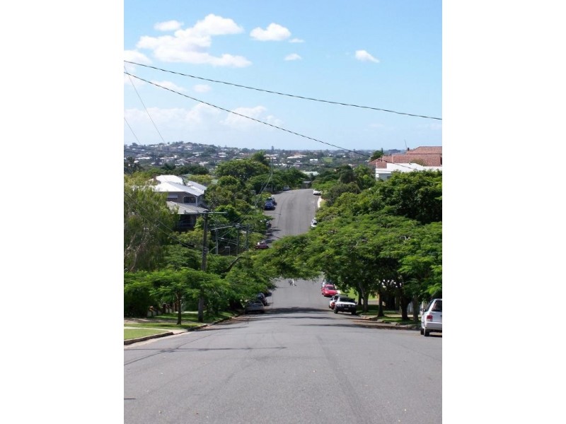 36 Philip Street, Hawthorne QLD 4171