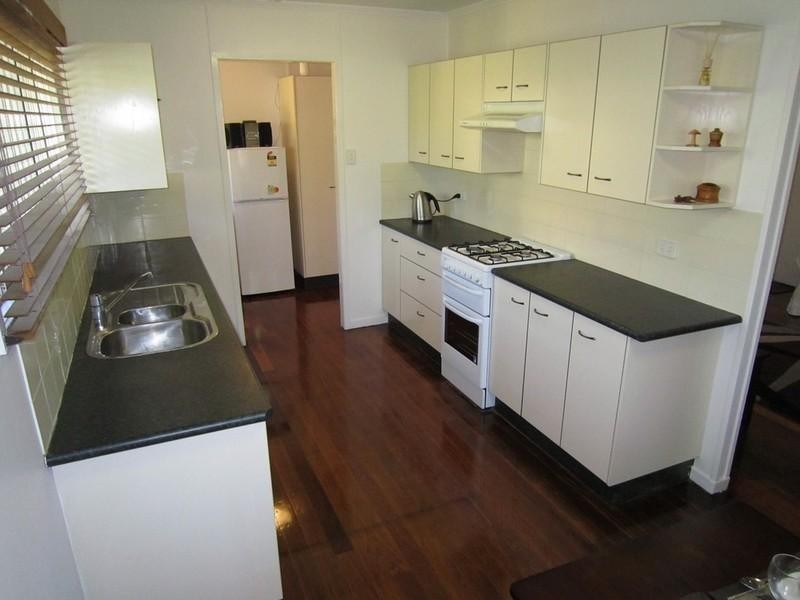 17 Biplex Street, Mansfield QLD 4122