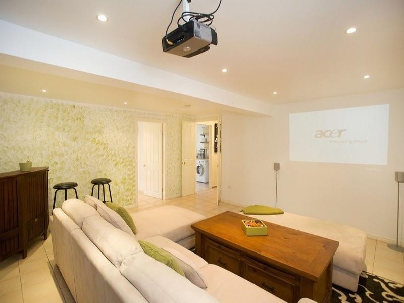 204 Broadwater Road, Mansfield QLD 4122