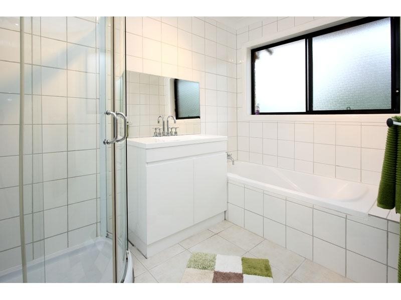 127 Garie Street, Wishart QLD 4122