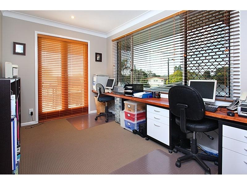 15 Bentley Court, Mansfield QLD 4122