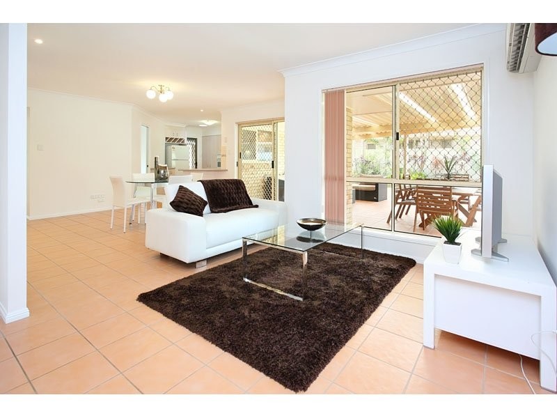 16 Ingluna Circuit, Eight Mile Plains QLD 4113