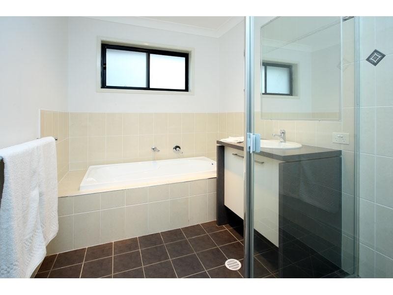 127 Tristania Way, Mount Gravatt East QLD 4122