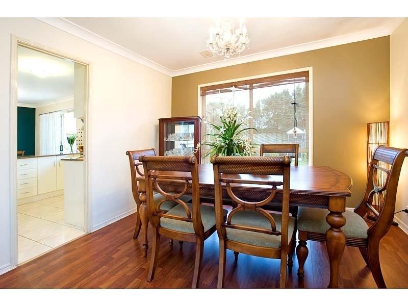 65 Blue Grass Crescent, Eight Mile Plains QLD 4113