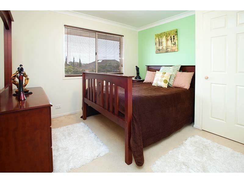 65 Blue Grass Crescent, Eight Mile Plains QLD 4113