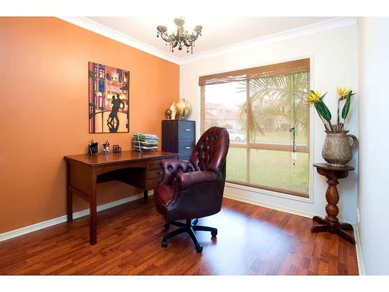 65 Blue Grass Crescent, Eight Mile Plains QLD 4113