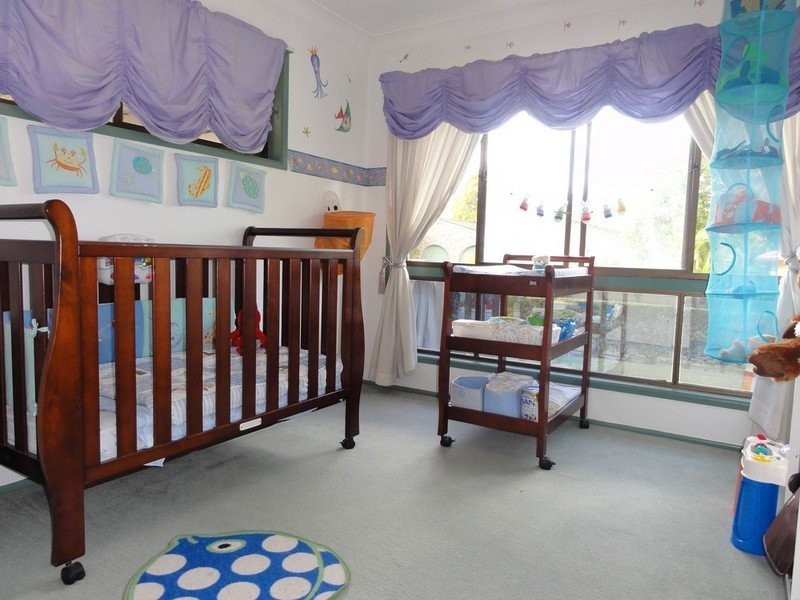 10 Winthrop Street, Wishart QLD 4122