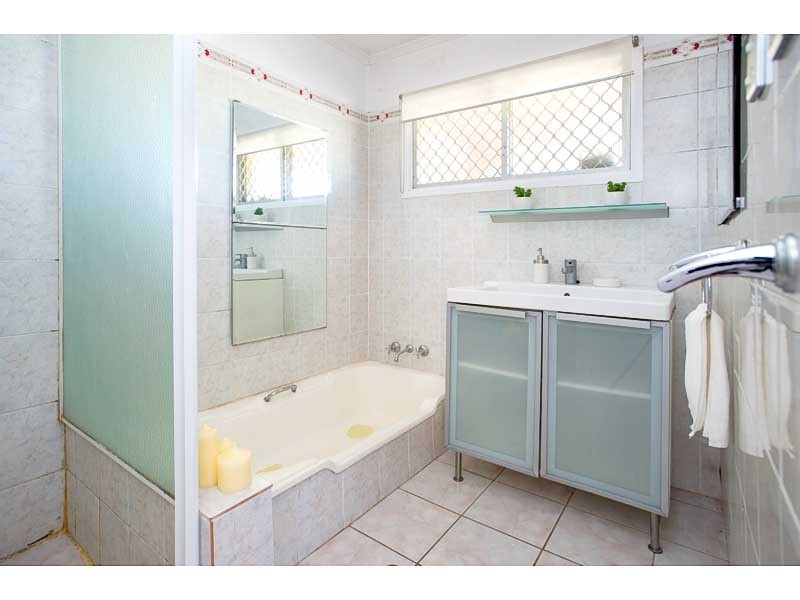 23 Veivers Street, Macgregor QLD 4109