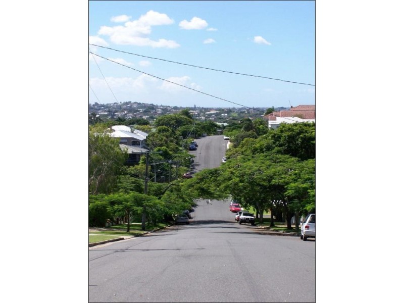 36 Philip Street, Hawthorne QLD 4171