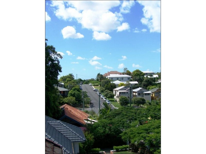 36 Philip Street, Hawthorne QLD 4171