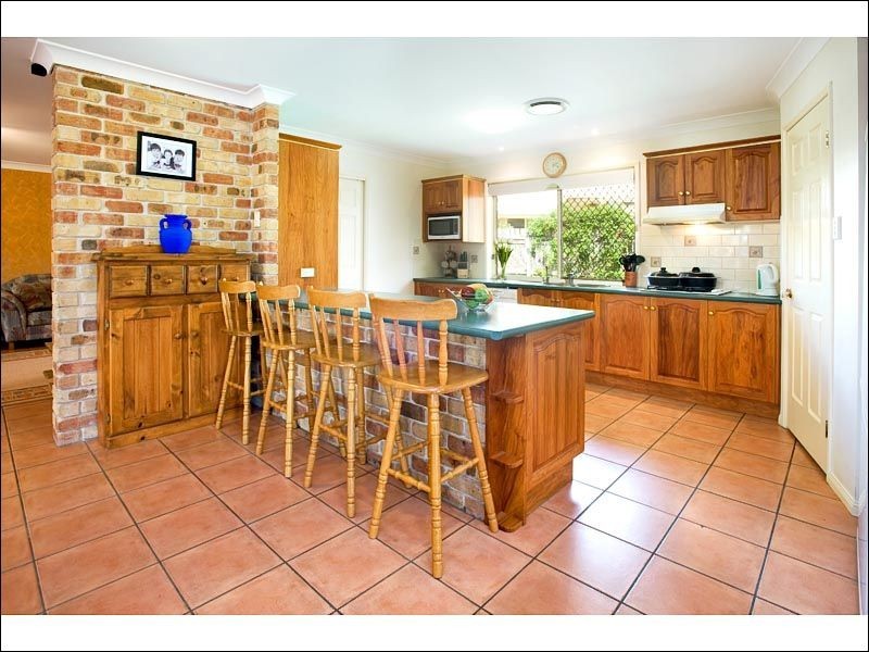 20 Chanel Crescent, Eight Mile Plains QLD 4113