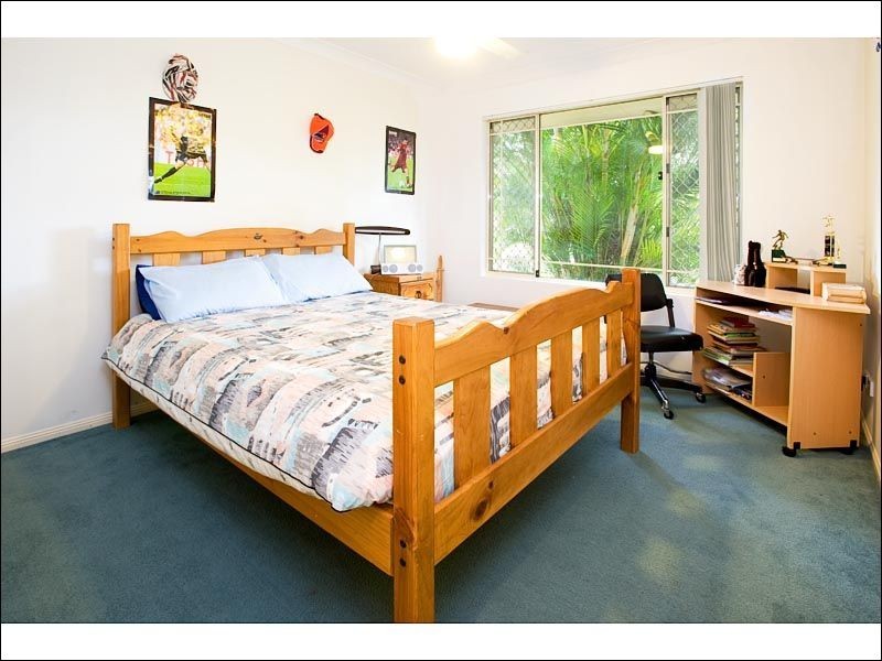 20 Chanel Crescent, Eight Mile Plains QLD 4113