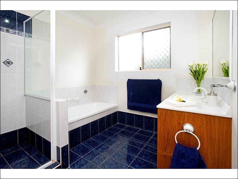 20 Chanel Crescent, Eight Mile Plains QLD 4113