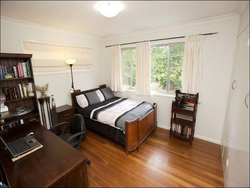 38 Turnmill Street, Macgregor QLD 4109