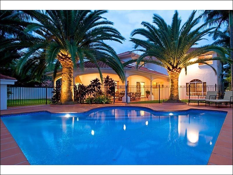 39 Coneyhurst Crescent, Carindale QLD 4152