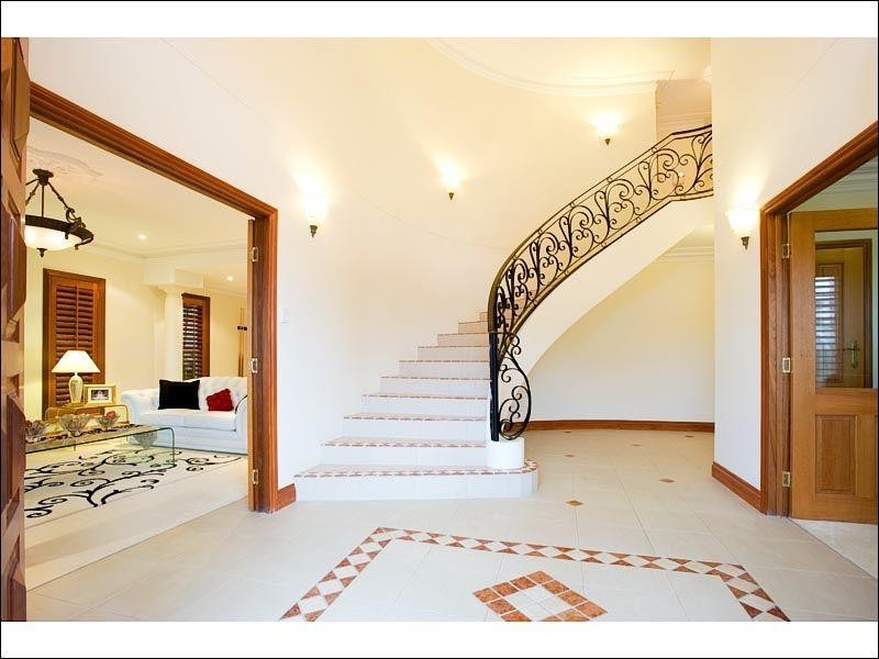 39 Coneyhurst Crescent, Carindale QLD 4152