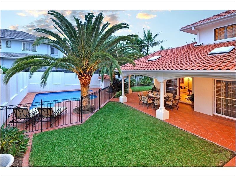 39 Coneyhurst Crescent, Carindale QLD 4152