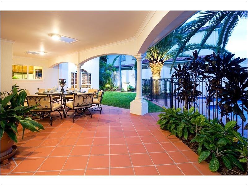 39 Coneyhurst Crescent, Carindale QLD 4152