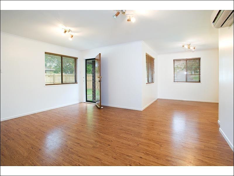 7 Nardie Street, Eight Mile Plains QLD 4113