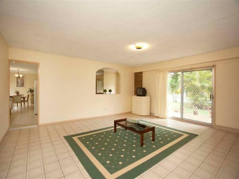 1 Skipton Street, Macgregor QLD 4109