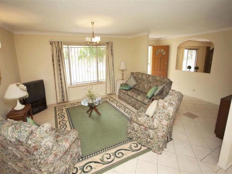 1 Skipton Street, Macgregor QLD 4109