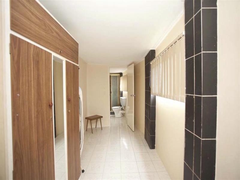 1 Skipton Street, Macgregor QLD 4109