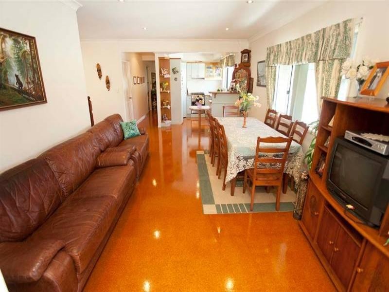 14 Gower Street, Holland Park West QLD 4121