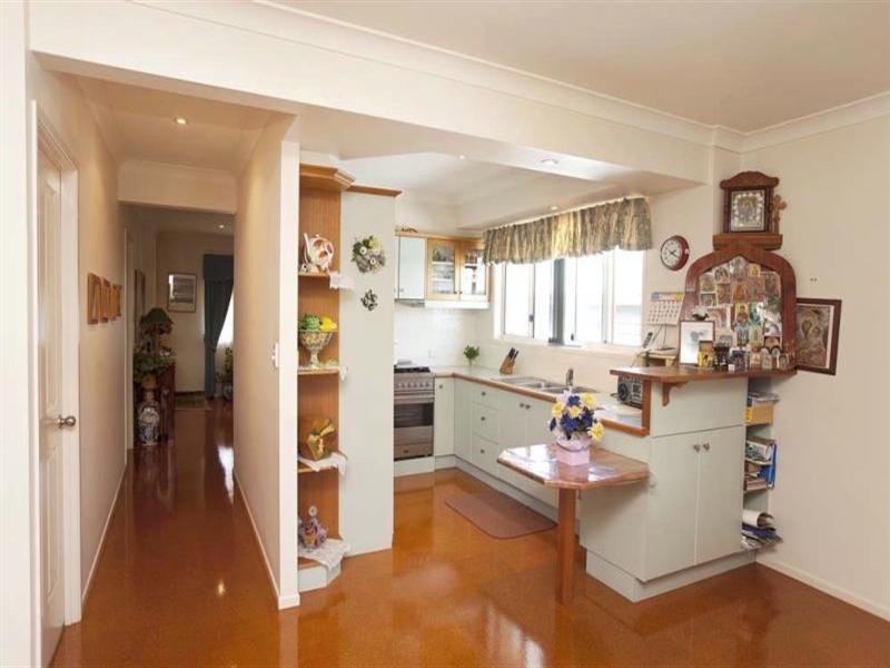 14 Gower Street, Holland Park West QLD 4121