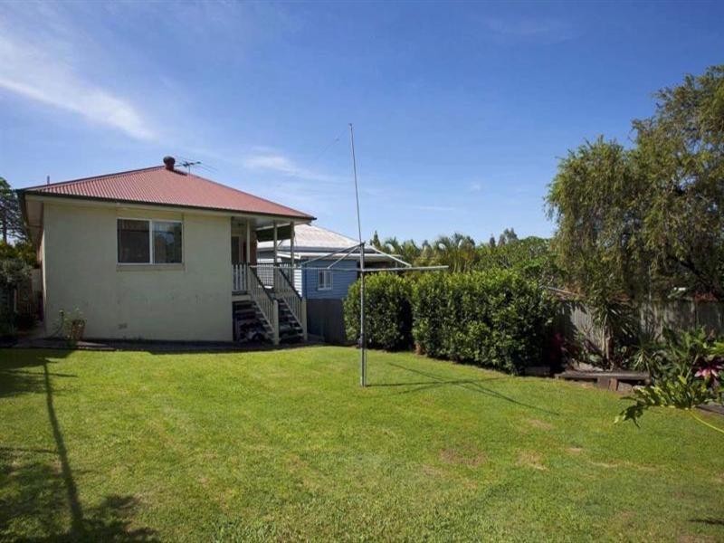 14 Gower Street, Holland Park West QLD 4121