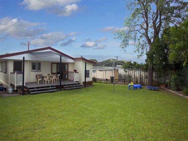 62 Wemvern Street, Upper Mount Gravatt QLD 4122