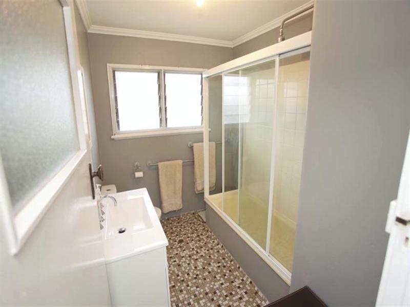 62 Wemvern Street, Upper Mount Gravatt QLD 4122