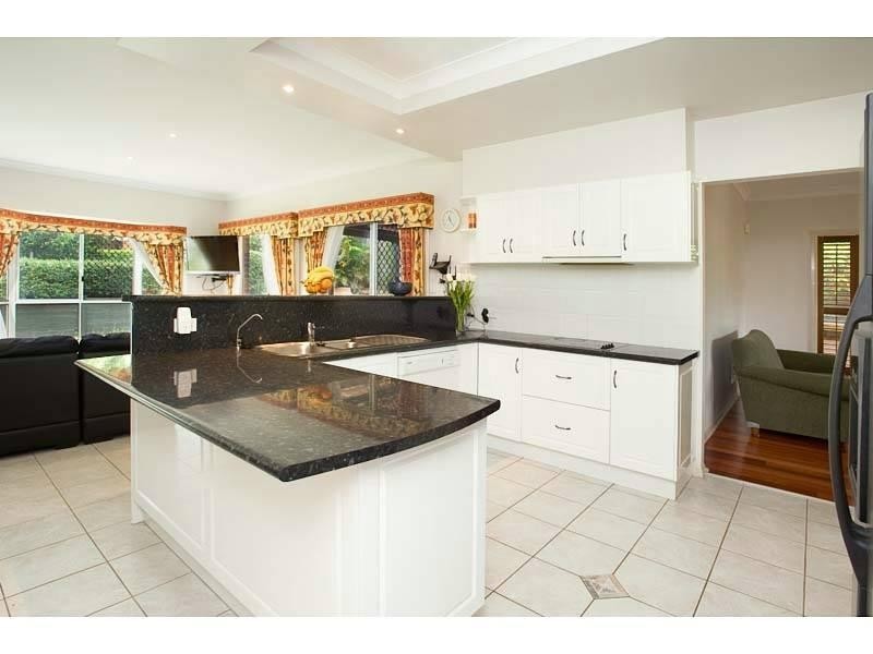 19 Marianna Street, Mansfield QLD 4122