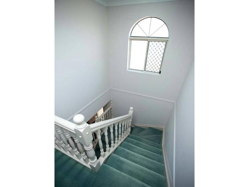 19 Marianna Street, Mansfield QLD 4122