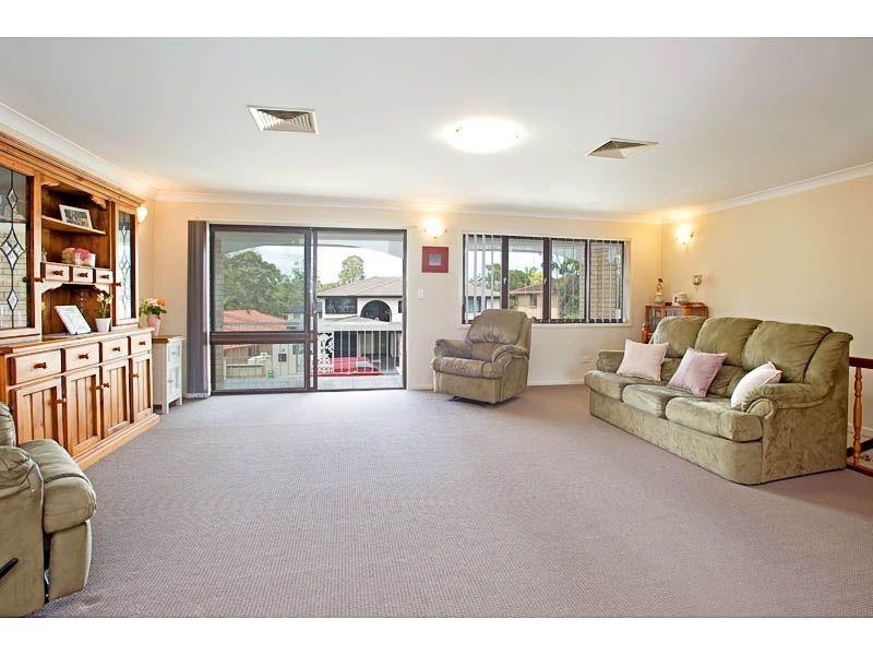 18 Remsen Street, Wishart QLD 4122