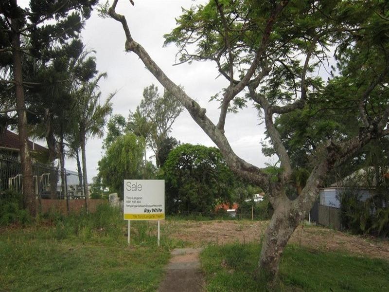 19 Philip Street, Hawthorne QLD 4171