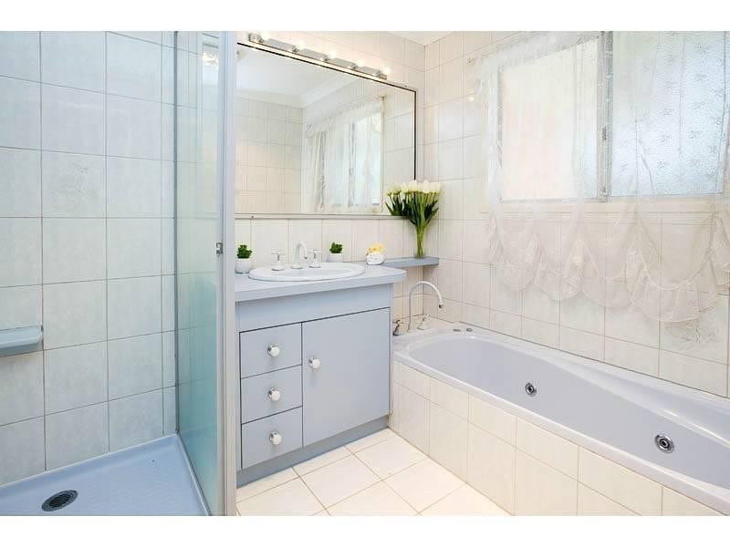 54 Portulaca Street, Macgregor QLD 4109