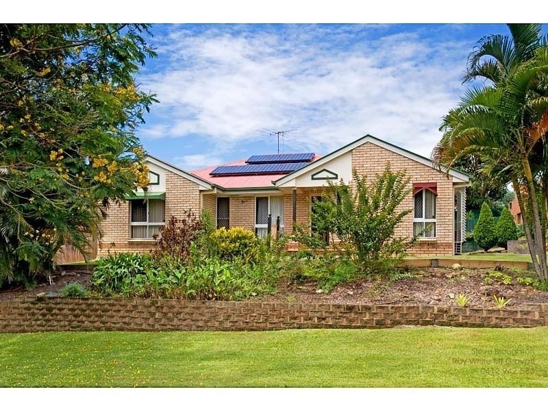 3 Hythe Street, Mansfield QLD 4122