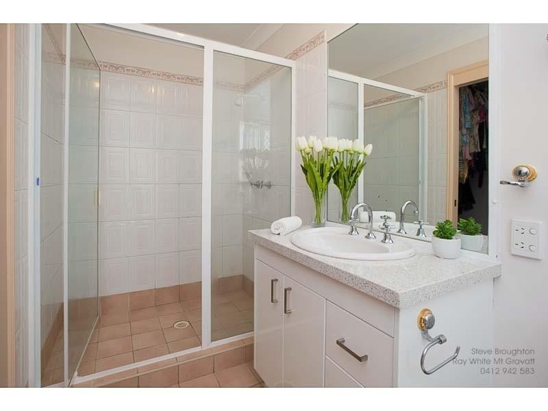 3 Hythe Street, Mansfield QLD 4122