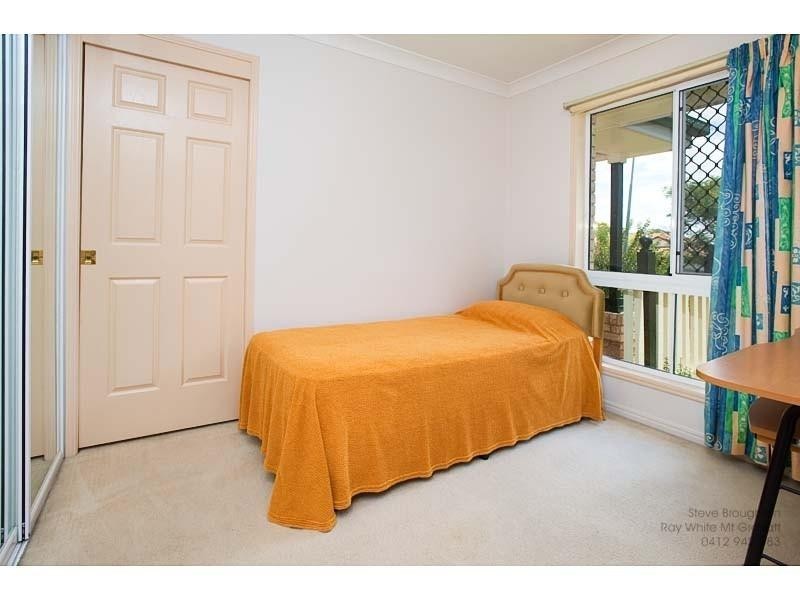 3 Hythe Street, Mansfield QLD 4122