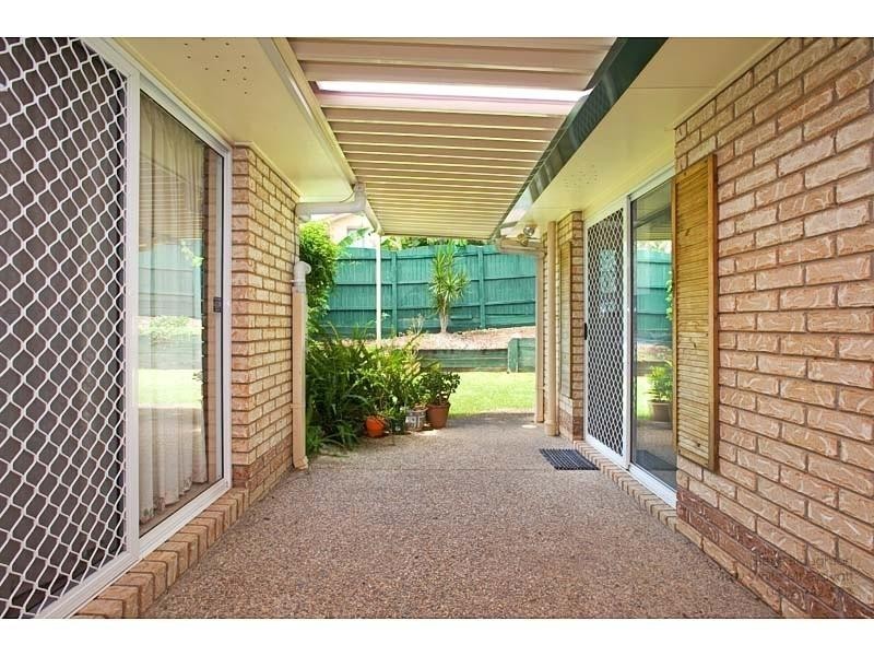 3 Hythe Street, Mansfield QLD 4122
